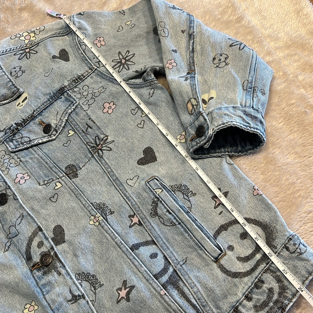 WILD FABLE Wild Graffiti Jean Jacket - Picture 16 of 16